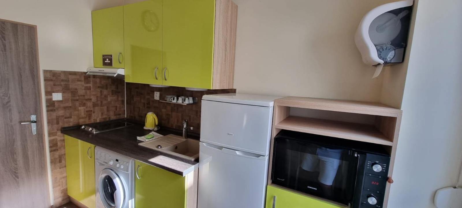 Štúrovo Apartman Panorama מראה חיצוני תמונה
